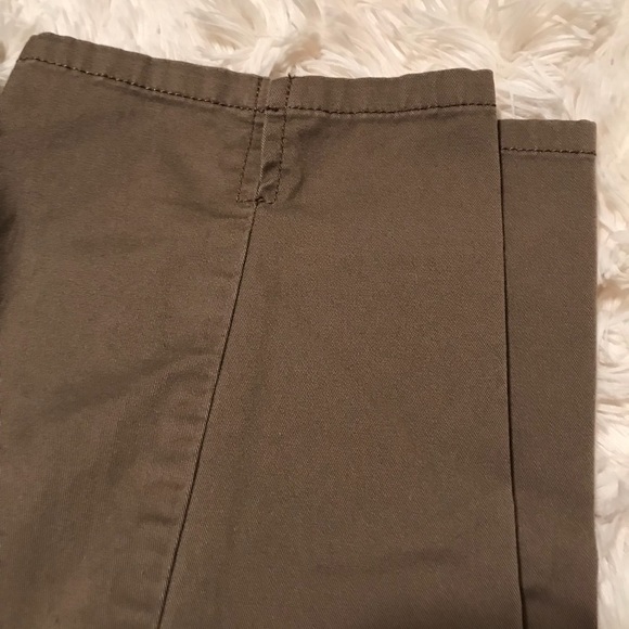 Tan straight leg pants - Picture 2 of 4